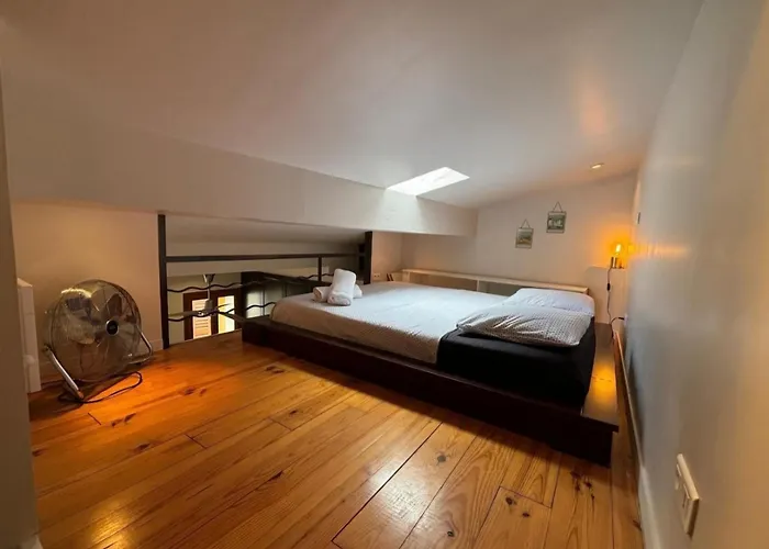 Lumineux Vue Calme Au Coeur Du Viel Clim Neuve Apartamento Antibes